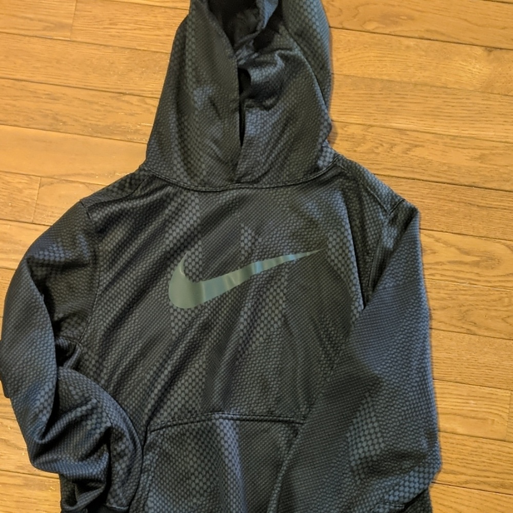 Boys large Nike sweatshirt